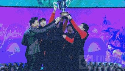 炉石传说中韩战队赛圆满落幕 恭喜WE夺冠！
